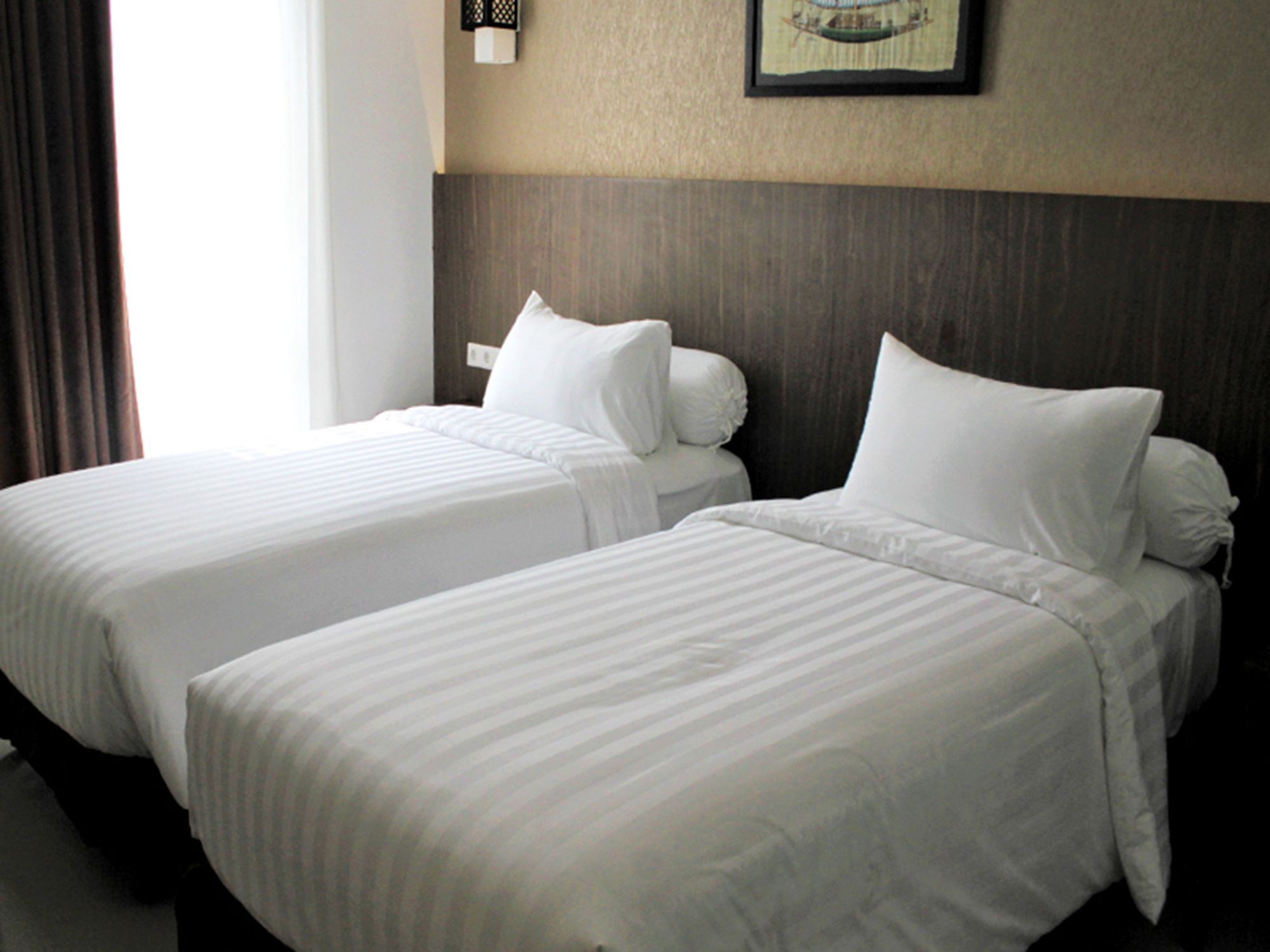 The Azana Hotel Airport סמאראנג מראה חיצוני תמונה