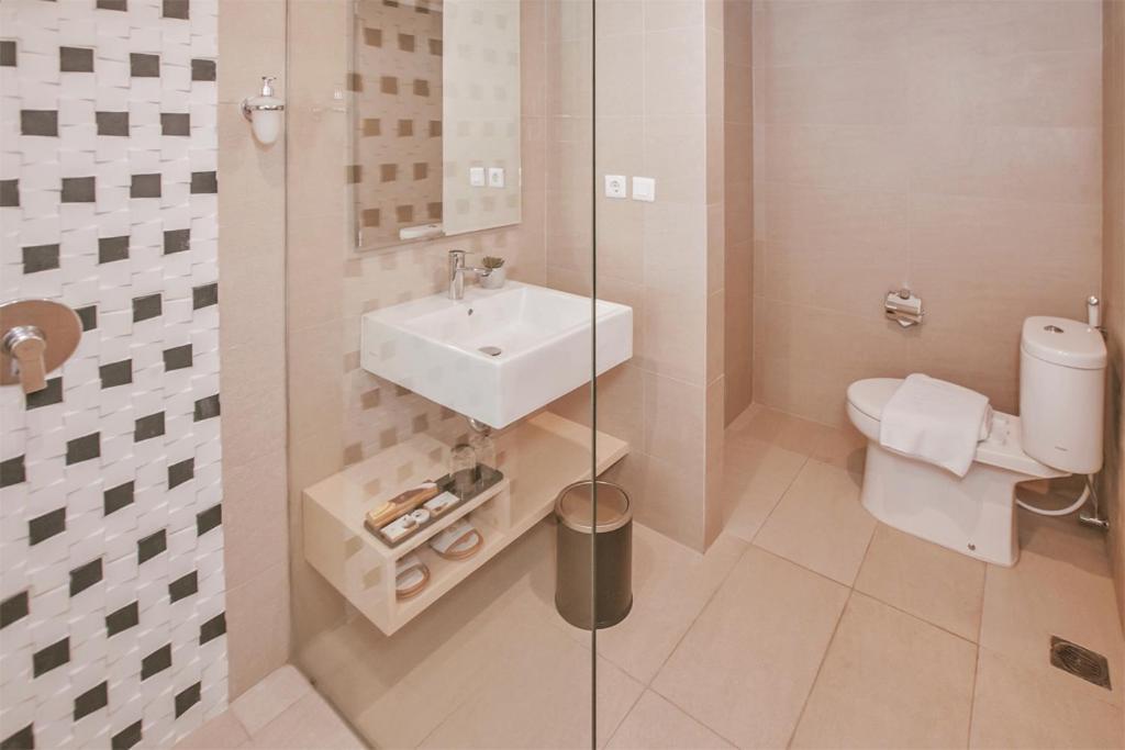 The Azana Hotel Airport סמאראנג מראה חיצוני תמונה